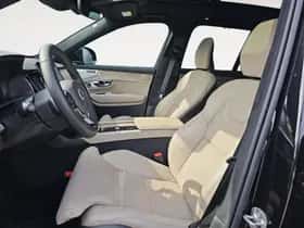 Volvo XC90 (2025) thumbnail 7