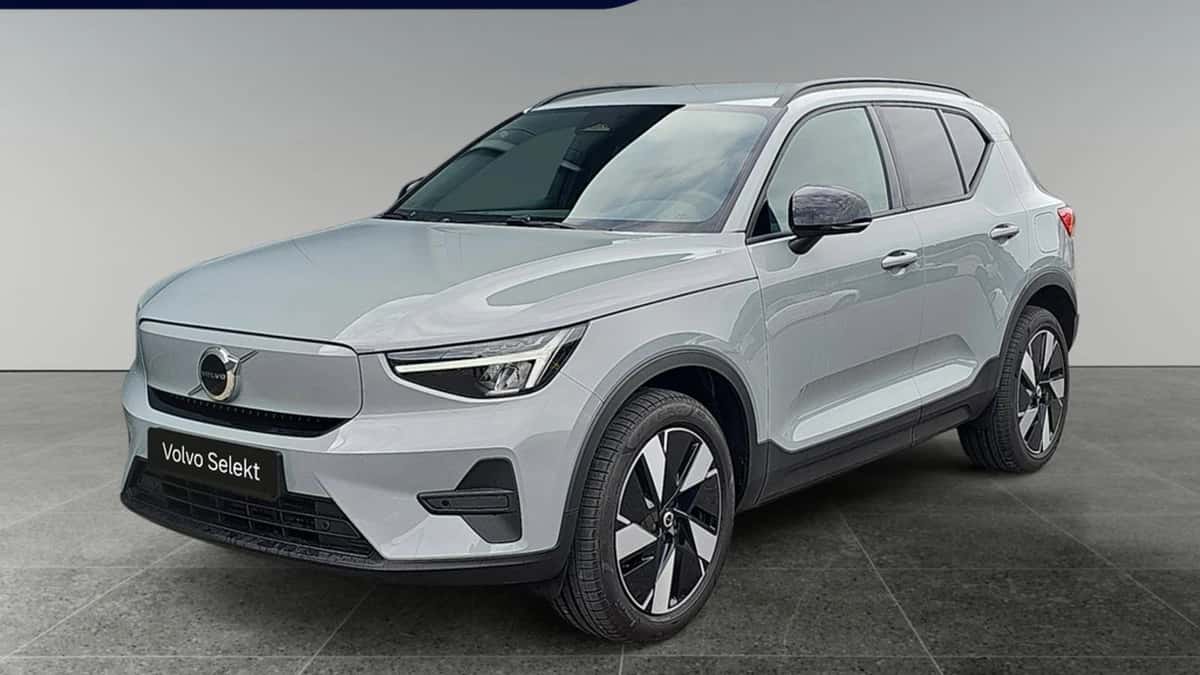 Volvo EX40 (2025) — foto 1