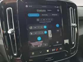 Volvo EX40 (2025) thumbnail 16