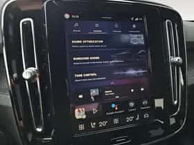 Volvo EX40 (2025) thumbnail 17