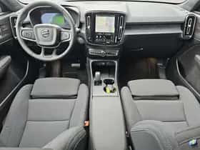 Volvo EX40 (2025) thumbnail 9