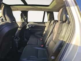 Volvo XC90 (2025) thumbnail 8