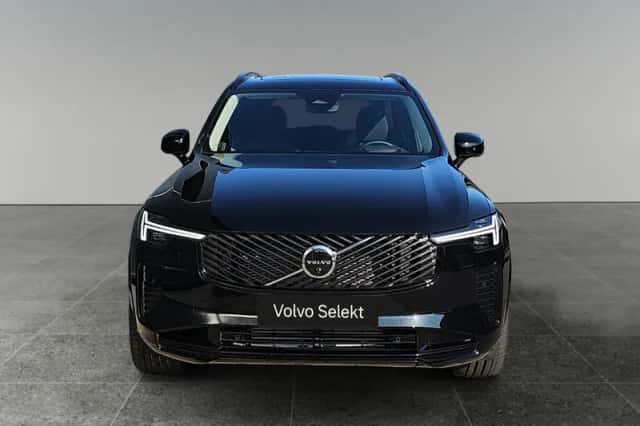 Volvo XC90 (2025) thumbnail 2