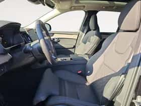 Volvo XC90 (2025) thumbnail 7