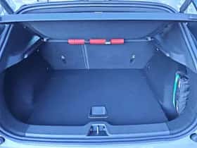 Volvo EX30 (2026) thumbnail 13
