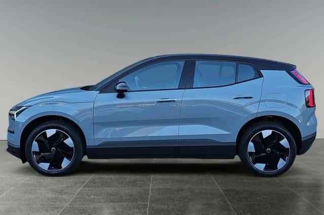 Volvo EX30 (2026) thumbnail 3