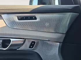 Volvo XC90 (2025) thumbnail 12