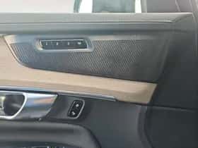 Volvo XC90 (2025) thumbnail 13