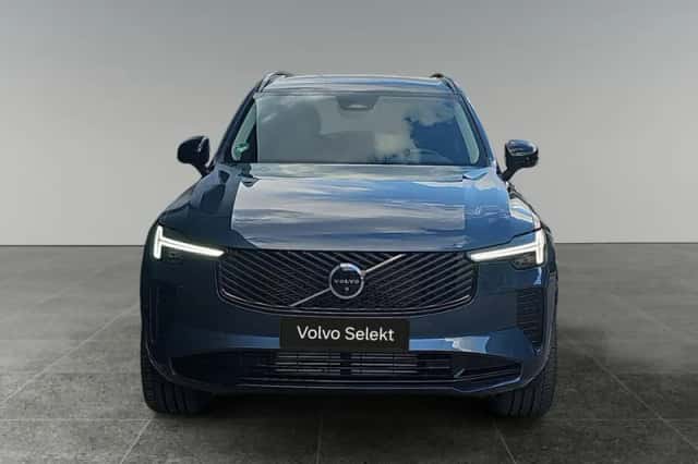 Volvo XC90 (2025) thumbnail 2