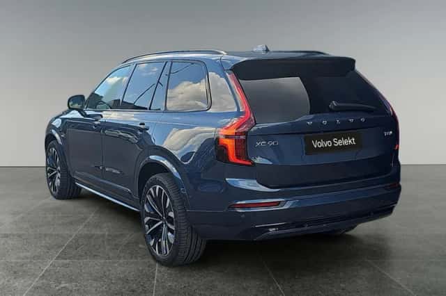 Volvo XC90 (2025) thumbnail 4