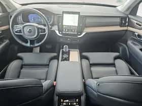 Volvo XC90 (2025) thumbnail 9