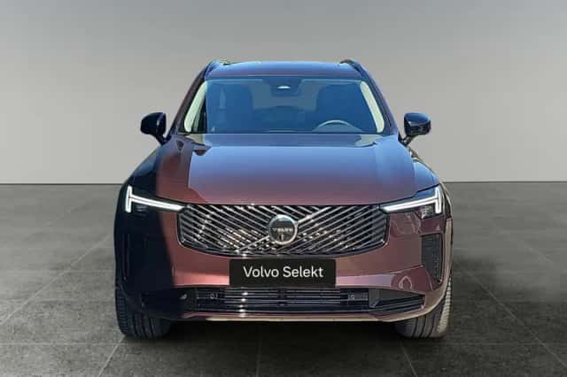 Volvo XC90 (2025) thumbnail 2