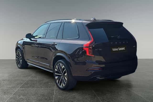 Volvo XC90 (2025) thumbnail 4