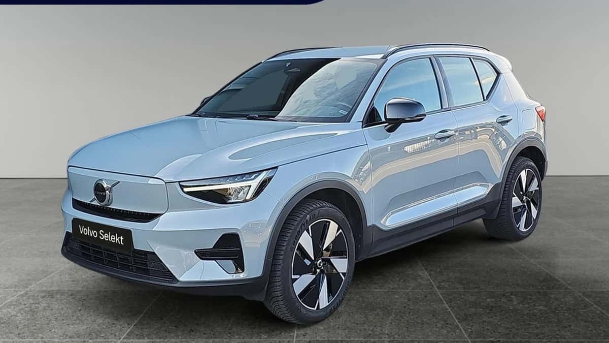 Volvo EX40 (2024) — foto 1