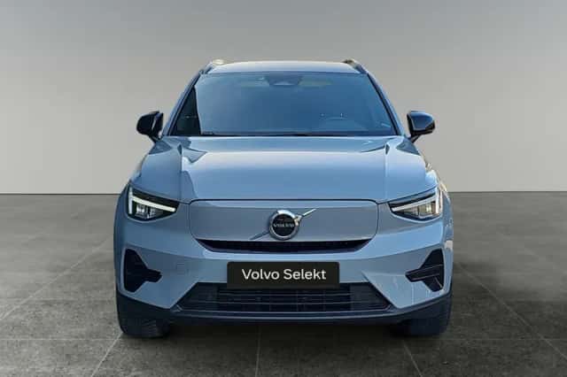 Volvo EX40 (2024) thumbnail 2