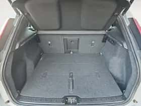 Volvo EX40 (2024) thumbnail 13