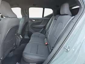 Volvo EX40 (2024) thumbnail 8