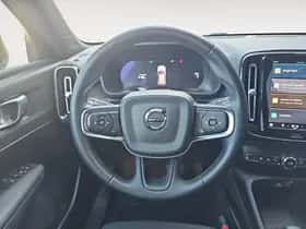 Volvo EX40 (2024) thumbnail 10