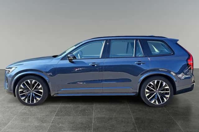 Volvo XC90 (2025) thumbnail 3