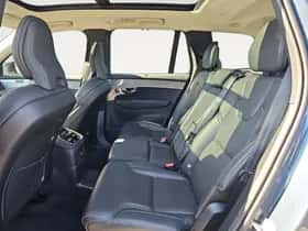 Volvo XC90 (2025) thumbnail 8