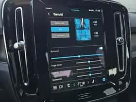 Volvo EX40 (2024) thumbnail 19