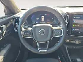 Volvo EX40 (2024) thumbnail 9