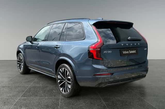 Volvo XC90 (2025) thumbnail 4