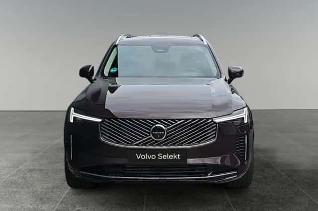 Volvo XC90 (2025) thumbnail 2