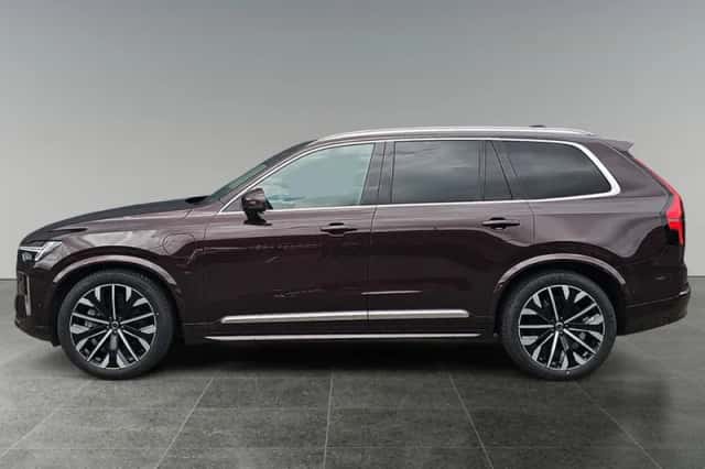 Volvo XC90 (2025) thumbnail 3