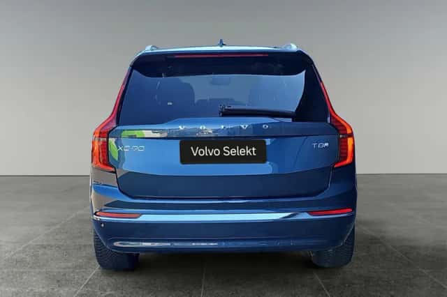 Volvo XC90 (2025) thumbnail 5