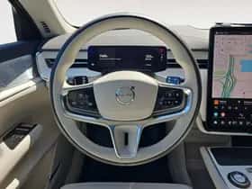 Volvo EX90 (2025) thumbnail 9