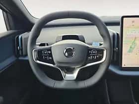 Volvo EX30 (2024) thumbnail 11