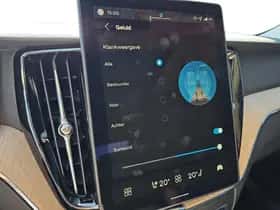 Volvo XC60 (2025) thumbnail 18