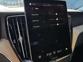 Volvo XC60 (2025) thumbnail 19