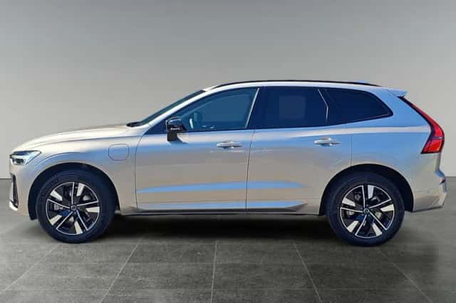 Volvo XC60 (2025) thumbnail 3