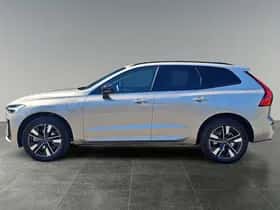 Volvo XC60 (2025) thumbnail 3