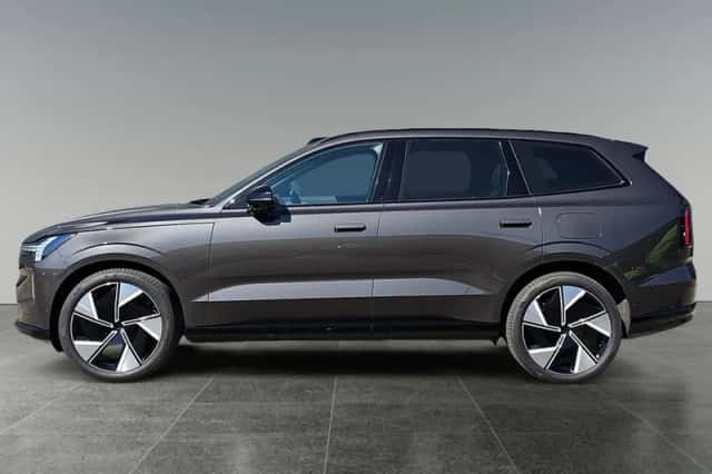 Volvo EX90 (2025) thumbnail 3