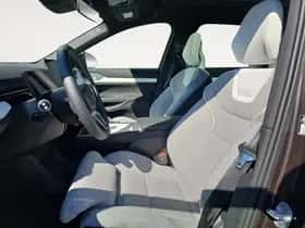 Volvo EX90 (2025) thumbnail 6