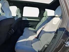 Volvo EX90 (2025) thumbnail 7