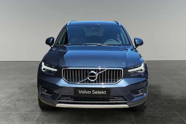 Volvo XC40 (2021) thumbnail 2