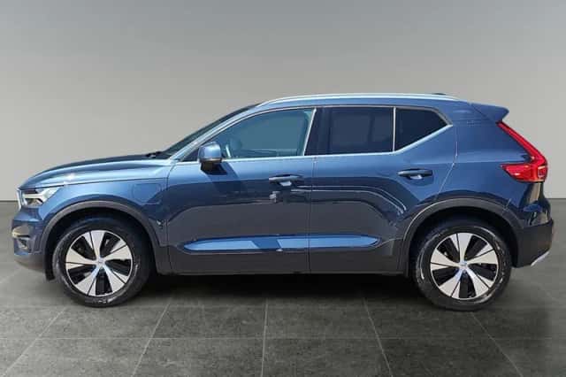 Volvo XC40 (2021) thumbnail 3
