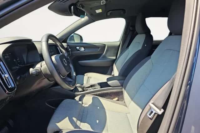 Volvo XC40 (2021) thumbnail 6