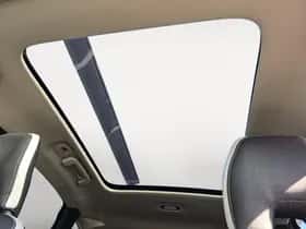 Volvo V40 (2018) thumbnail 13