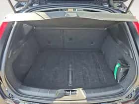 Volvo V40 (2018) thumbnail 15