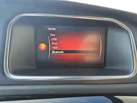 Volvo V40 (2018) thumbnail 18