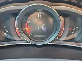 Volvo V40 (2018) thumbnail 24