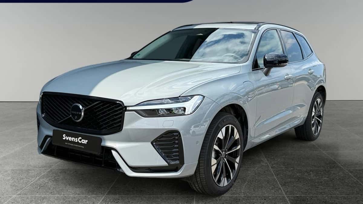 Volvo XC60 (2025) — foto 1