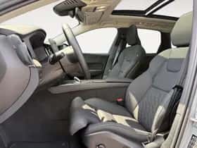 Volvo XC60 (2025) thumbnail 6