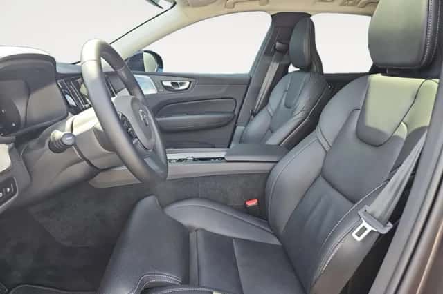 Volvo XC60 (2025) thumbnail 6