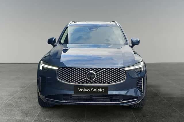 Volvo XC90 (2025) thumbnail 2